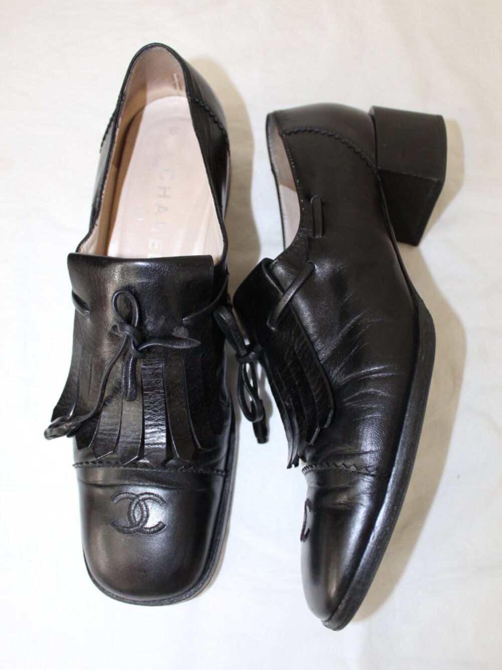 Chanel Vintage Square Toe Loafers Fringe Accent CC Toe Cap Block Heel 40.5 10.5 - Picture 5 of 13
